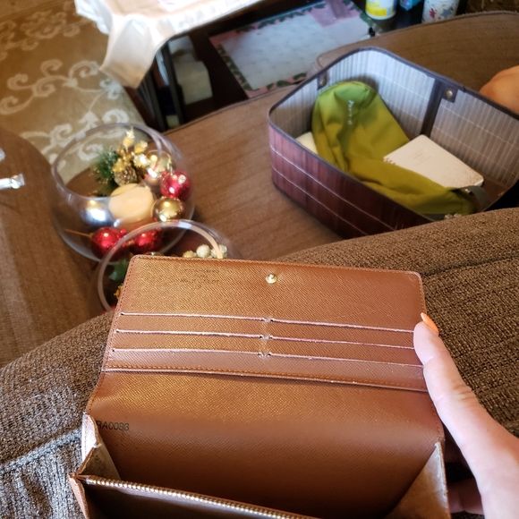 Wallet - Picture 3 of 4